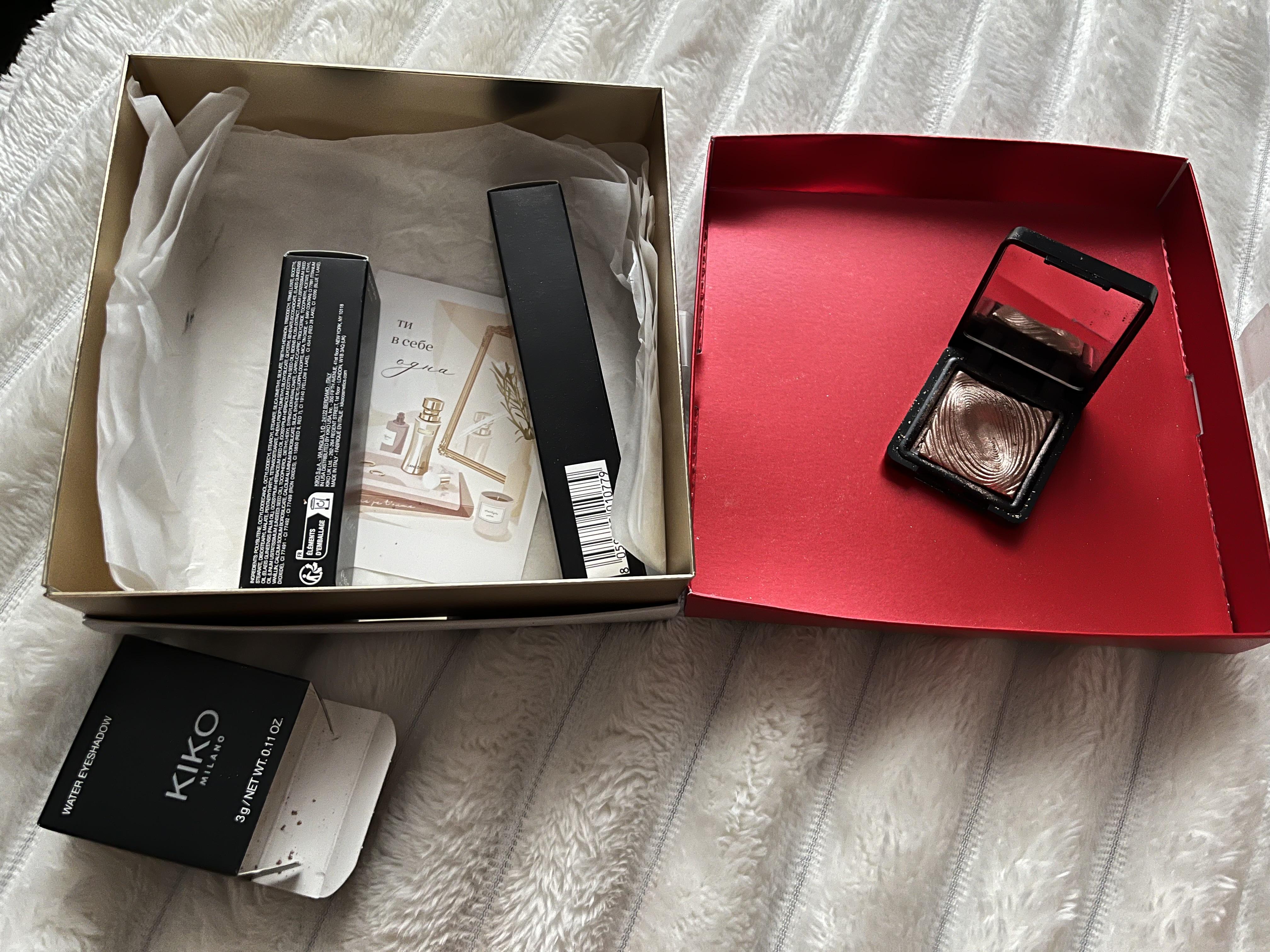 Подарунковий набір Kiko Milano Holiday Première Total Look Makeup Gift Set у реальних умовах використання від користувача Валерія.