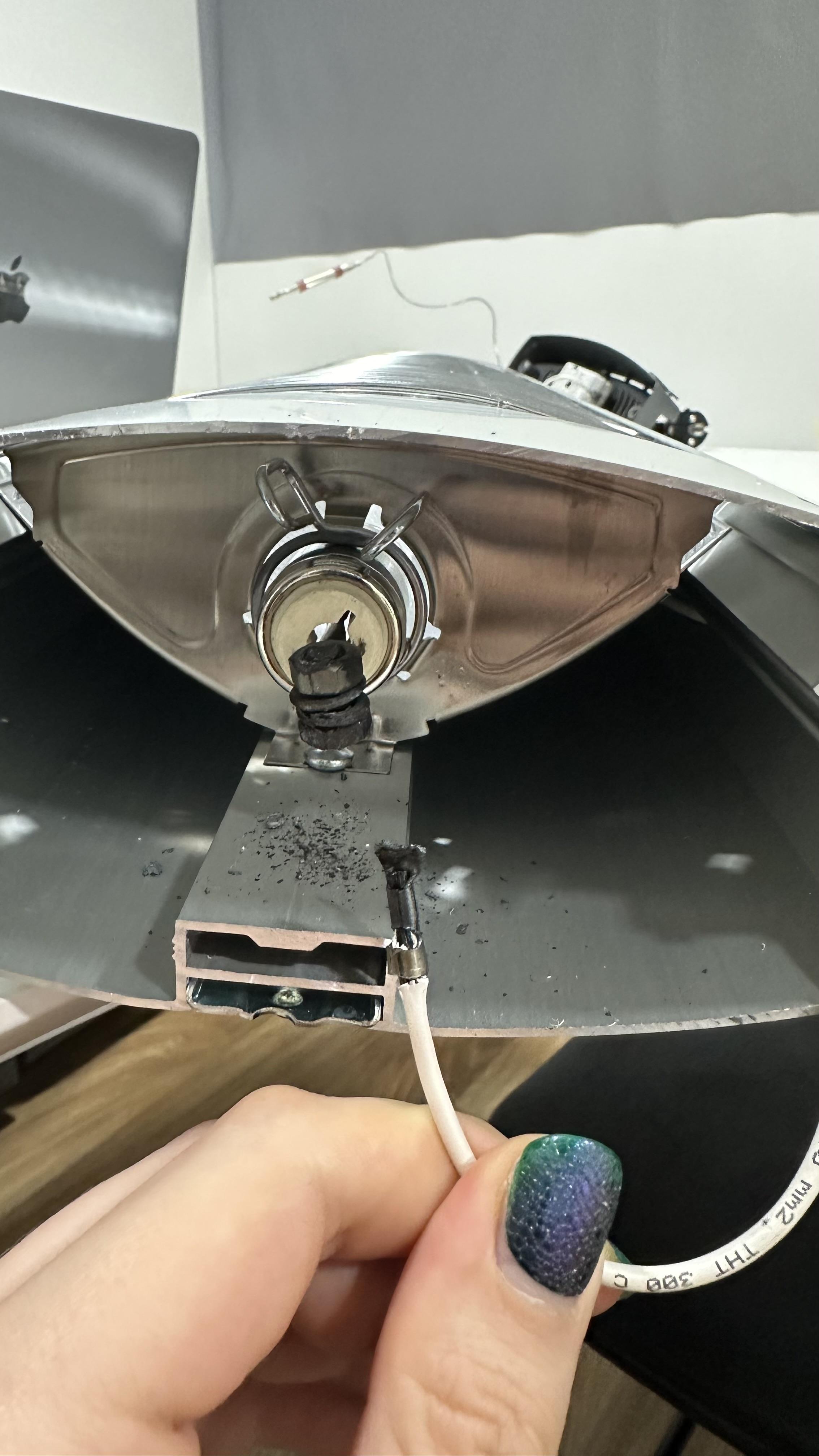 Инфракрасный обогреватель UFO Basic 1800 Вт + телескопическая стойка в реальных условиях использования от пользователя Михайло.