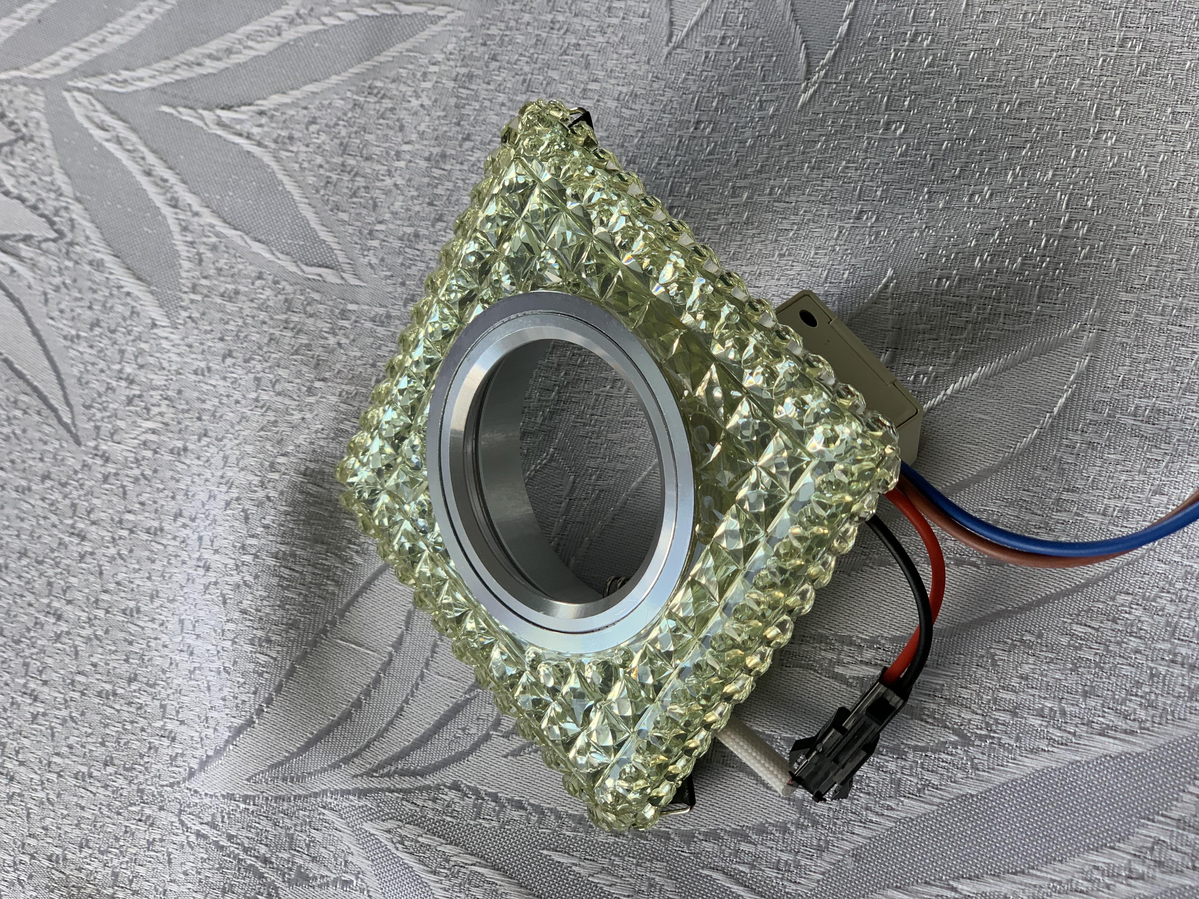 Світильник точковий Blitz BL 327S3 із LED-підсвіткою 3 Вт 4000 K MR16 35 Вт G5.3 хром у реальних умовах використання від користувача Надія.