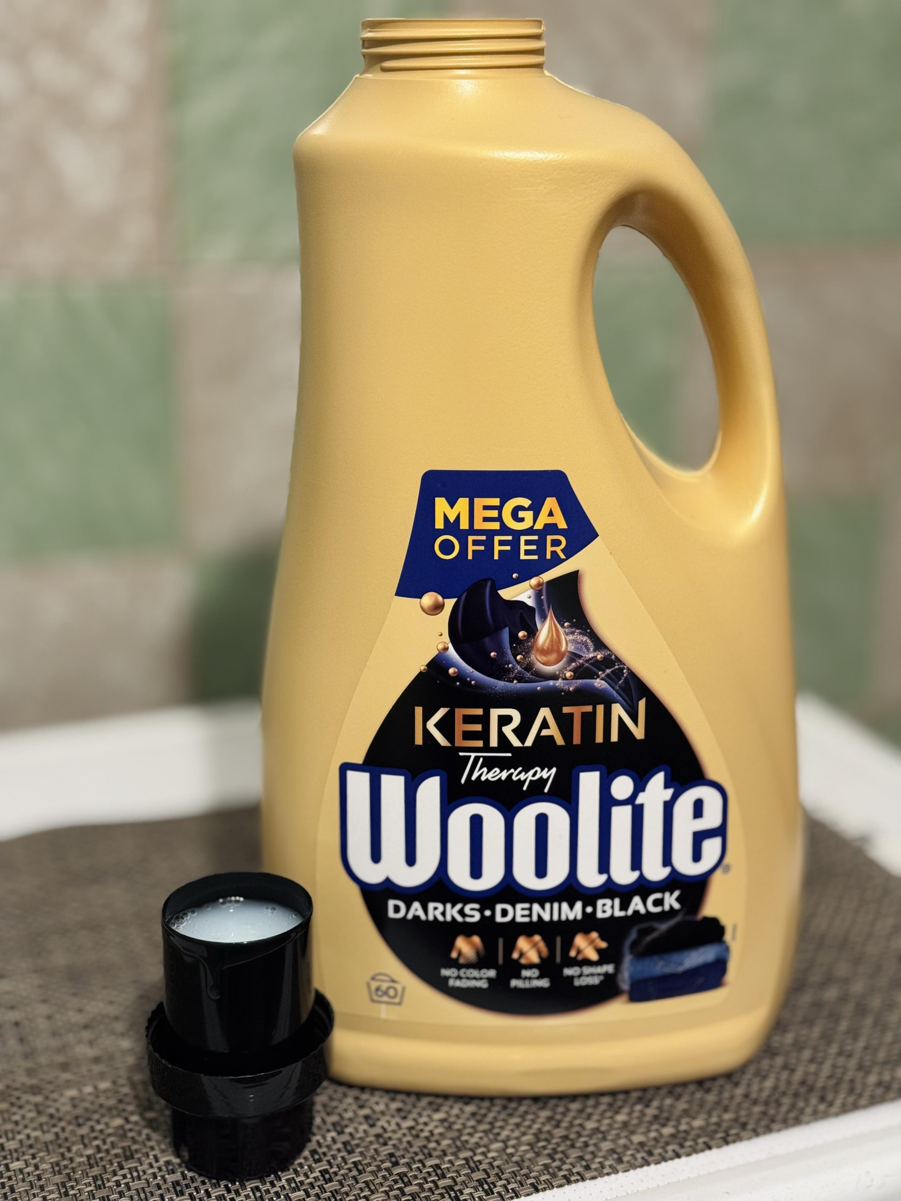 Гель для машинной и ручной стирки Woolite для черных и джинсовых тканей с кератином 3,6 л в реальных условиях использования от пользователя Христина.