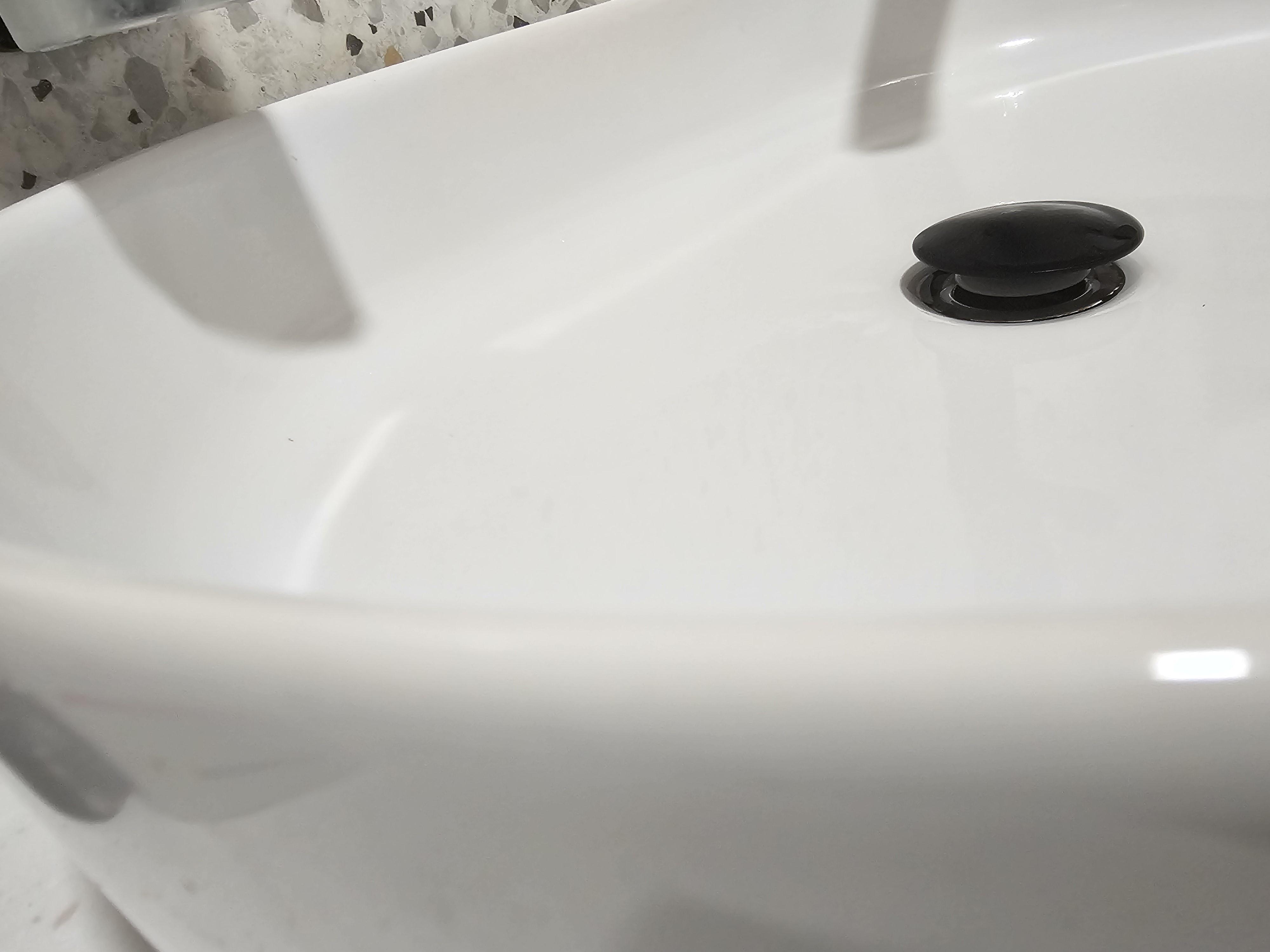 Умивальник накладний Ravak CERAMIC XJX01155001 550x370x120 мм Білий (83916) у реальних умовах використання від користувача Артем.