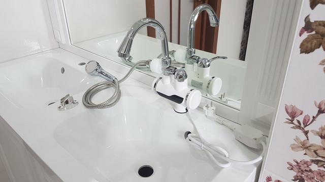 Проточний водонагрівач з душем DL17 (8434842) у реальних умовах використання від користувача Олексій.