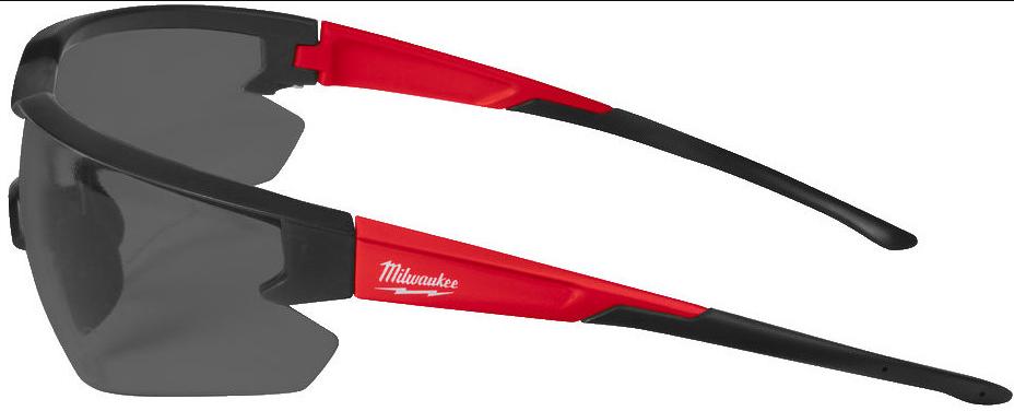 Очки защитные Milwaukee 4932471881 в реальных условиях использования от пользователя Богдан.