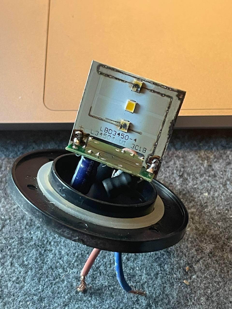 Підсвітка для сходів та фасаду Jazzway PWL-120120/0-90D LED 2x4 Вт чорний у реальних умовах використання від користувача Yaro.
