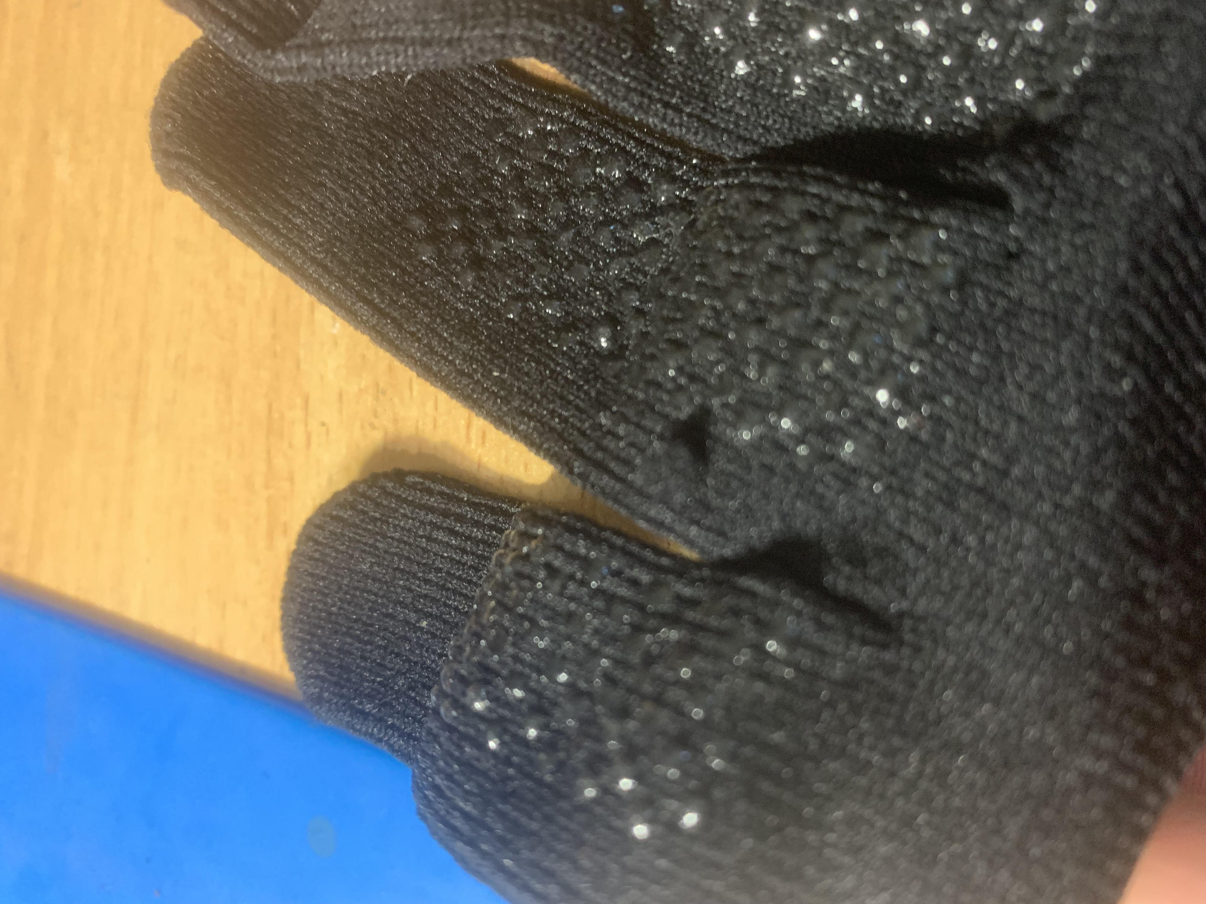 Рукавички 4F GLOVES CAS U049 4FAW23AGLOU049-20S р.L-XL чорний у реальних умовах використання від користувача Вячеслав.