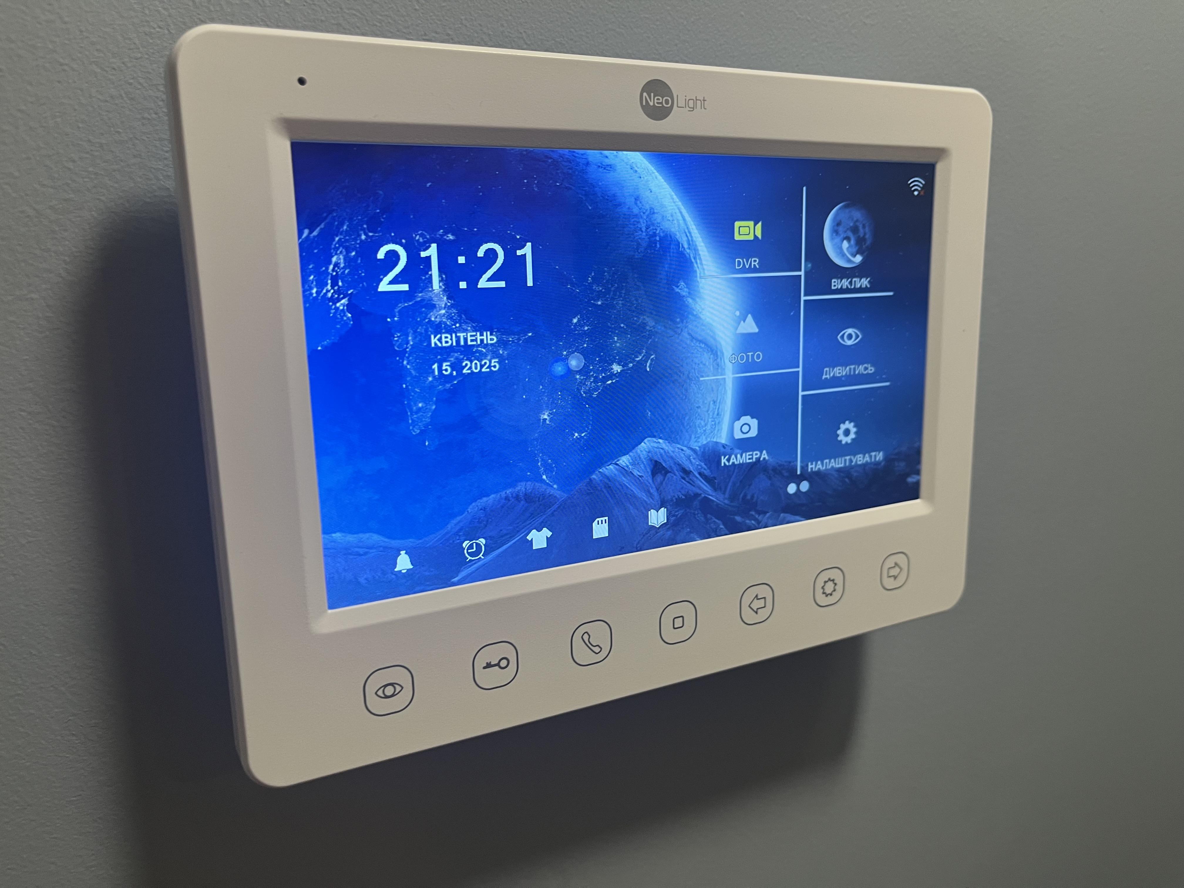 Комплект видеодомофона NeoLight NeoKit 7 WIFI в реальных условиях использования от пользователя Володимир.