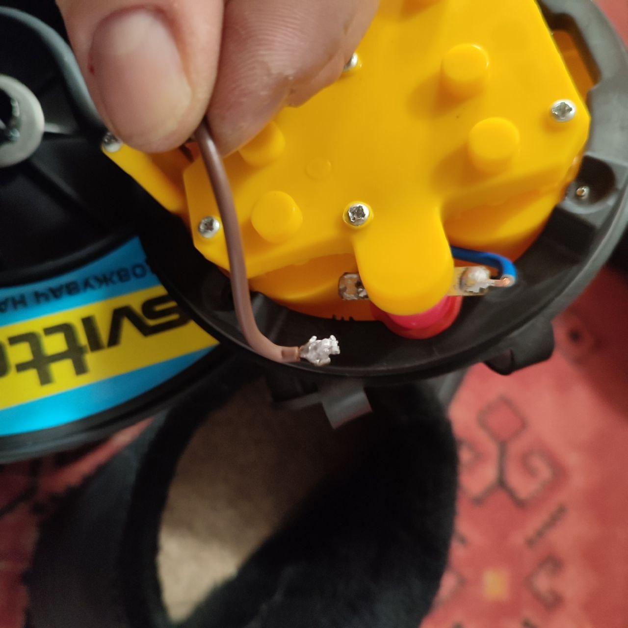 Подовжувач на котушці Svittex SV-005-О з термозахистом 2х1,5 мм² 30 м Помаранчевий (40700) у реальних умовах використання від користувача Сергей.