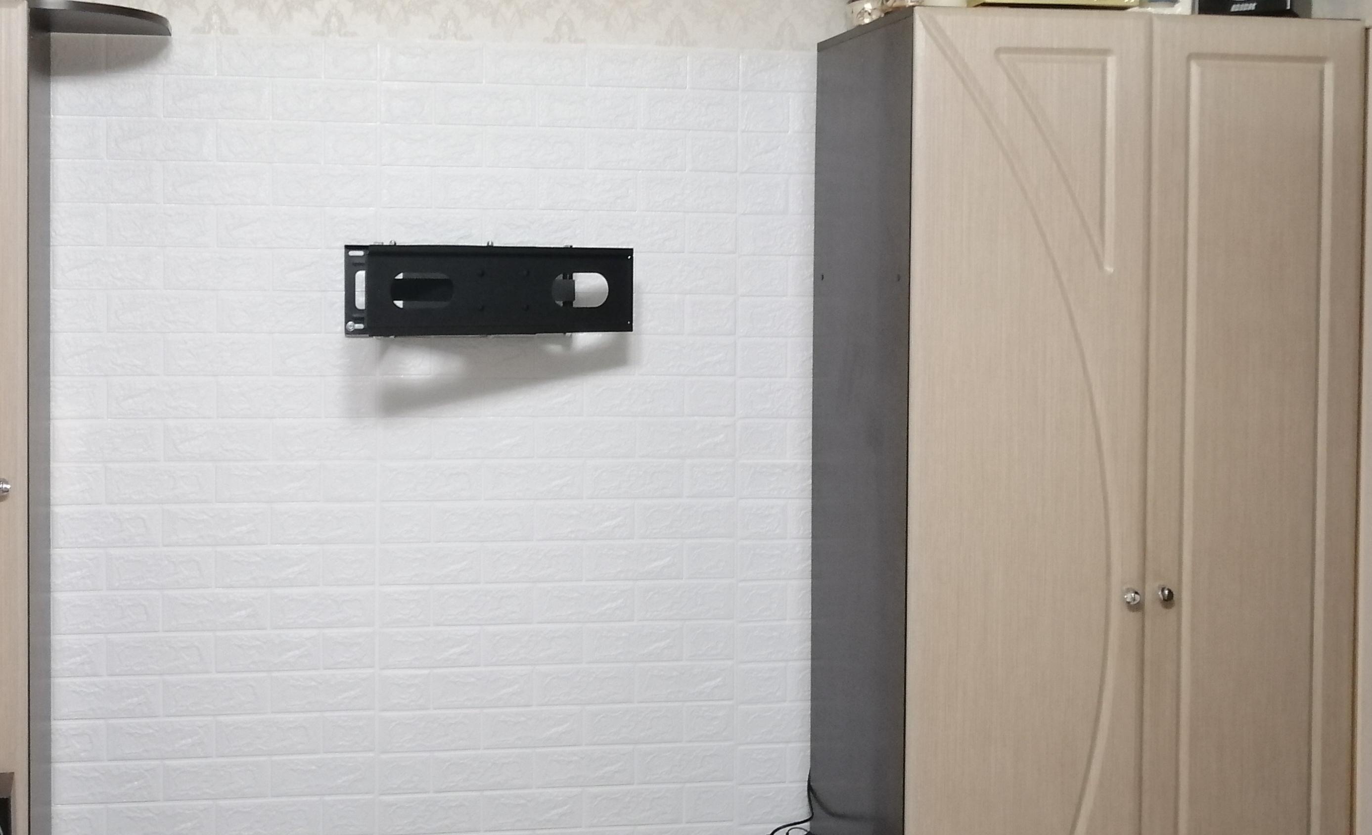 3D-панель з ПВХ самоклейна Sticker Wall цегла білий 700х770х5 мм (01-5) у реальних умовах використання від користувача Сергій Іванович.